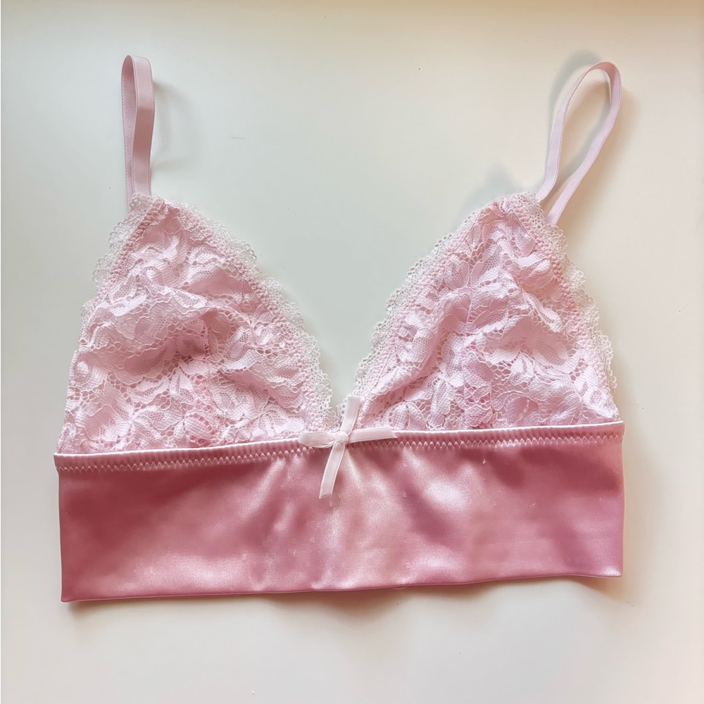Elegant Pink Lace Bralette